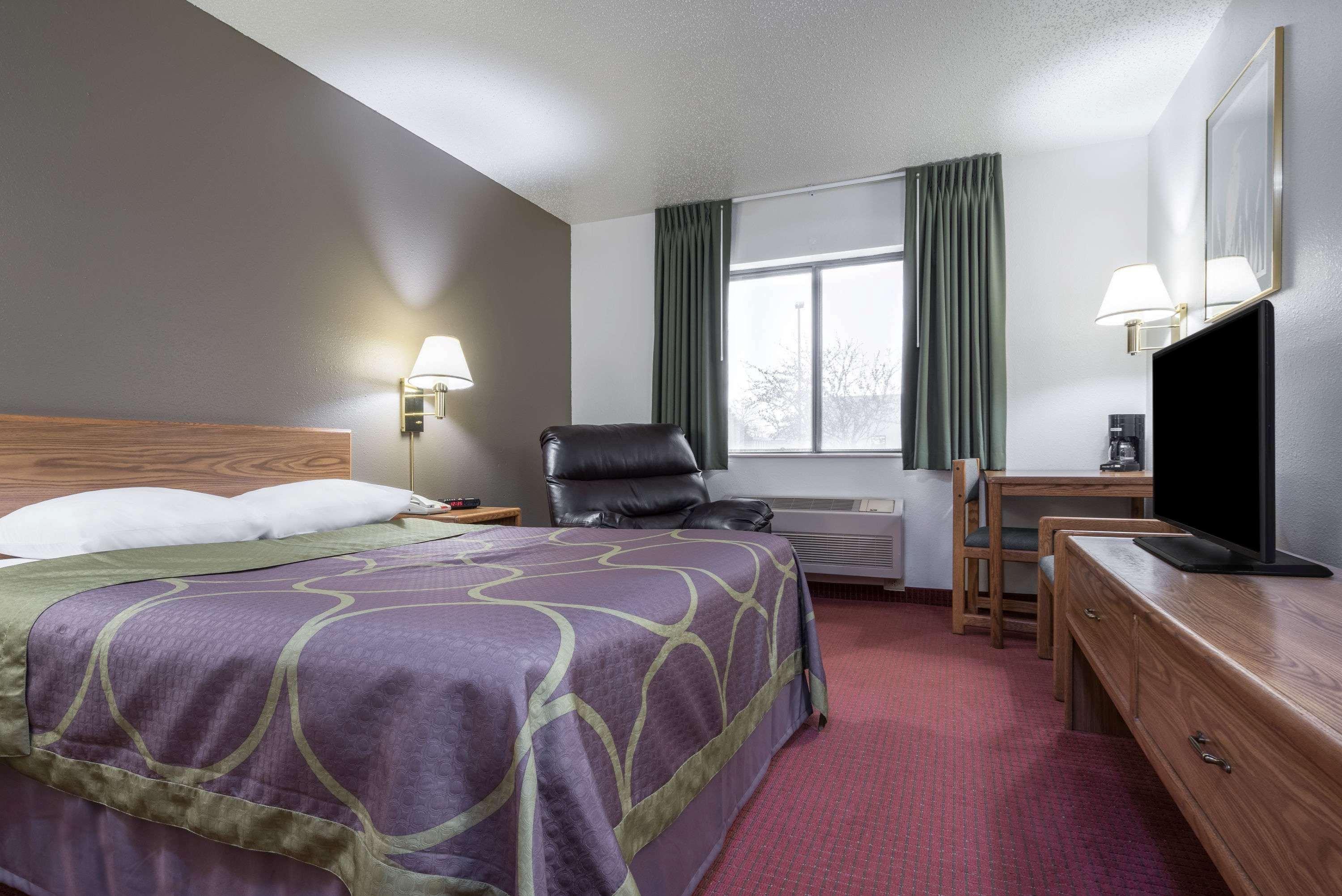 Super 8 By Wyndham Fond Du Lac Exteriér fotografie
